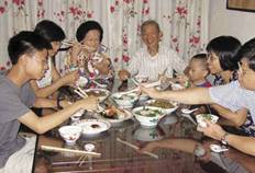 l'heure du repas en famille